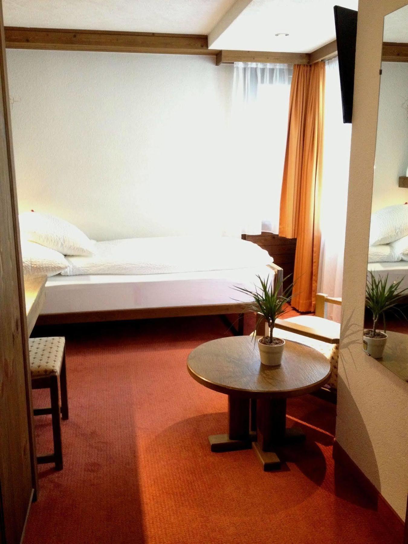 Hotel La Collina Saas-Fee Buitenkant foto
