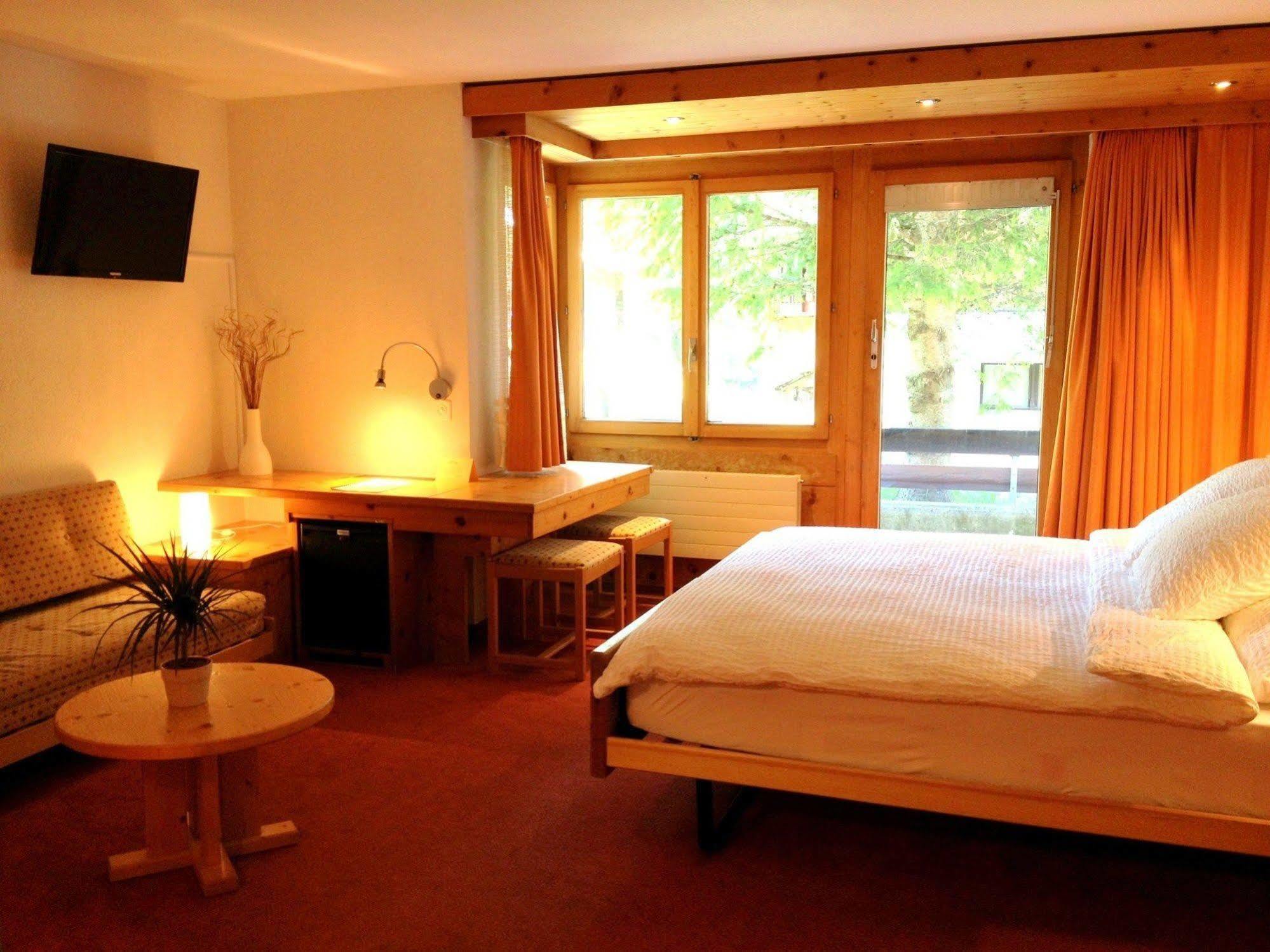 Hotel La Collina Saas-Fee Buitenkant foto